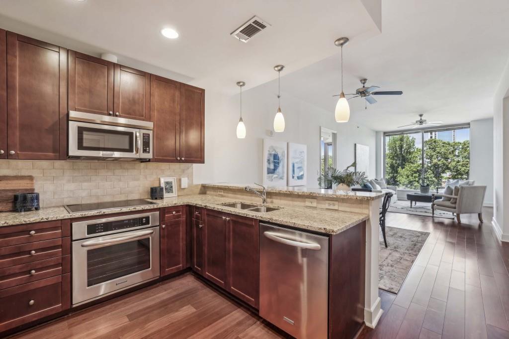 2795 Peachtree Road NE 603