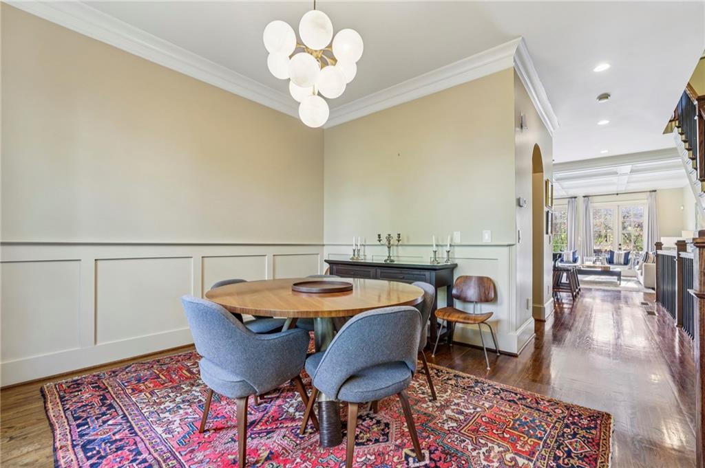 1029 E Club Court NE 1029