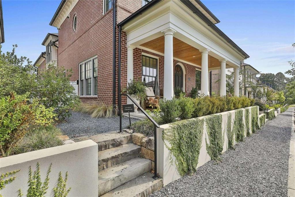 215 3rd Street