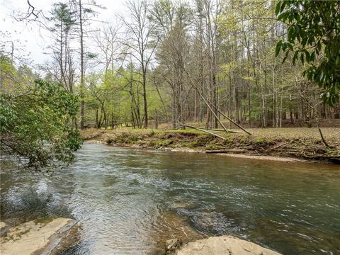 A home in Ellijay