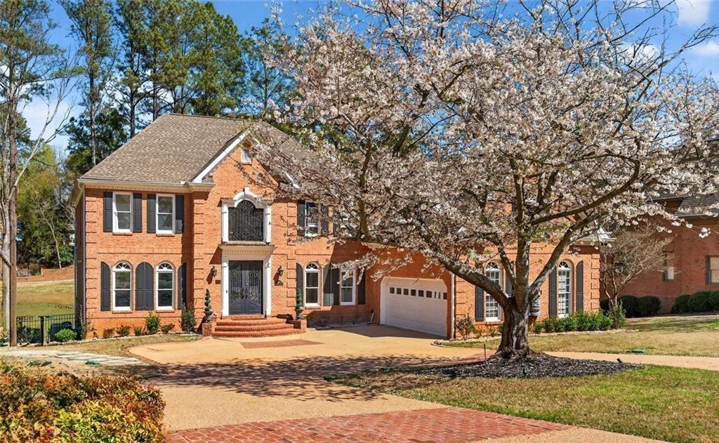1026 Quaker Ridge Way