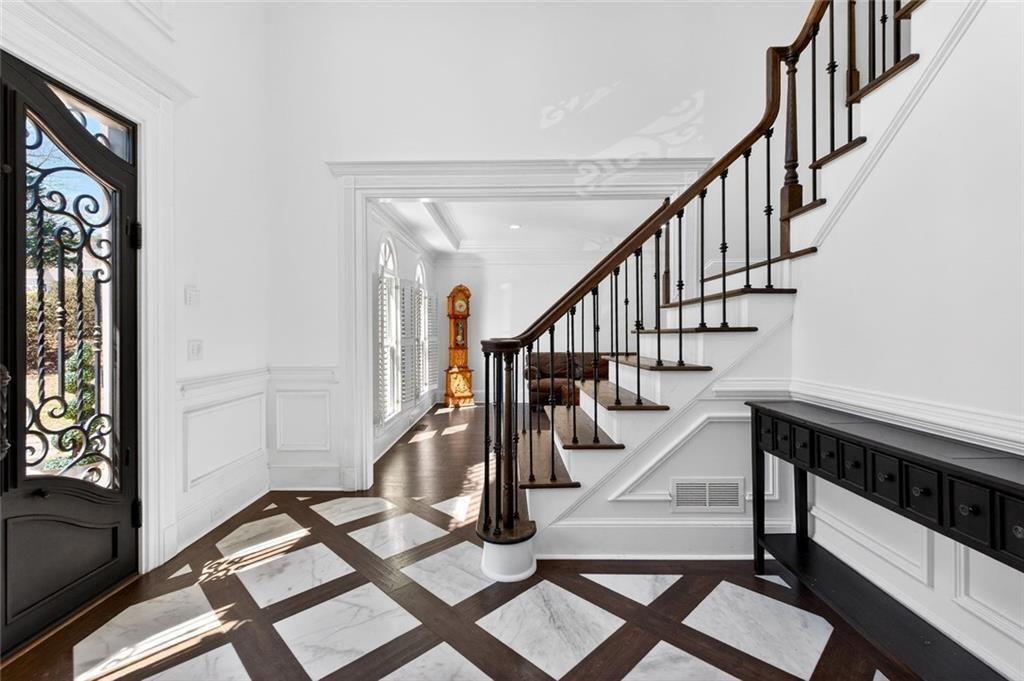 1026 Quaker Ridge Way