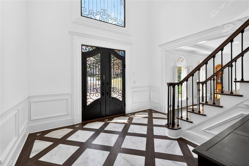 1026 Quaker Ridge Way