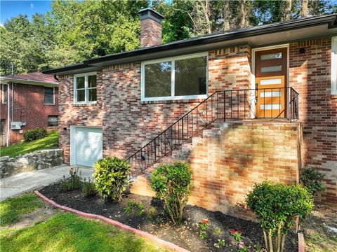 2885 Dale Creek Drive NW Atlanta GA 30318