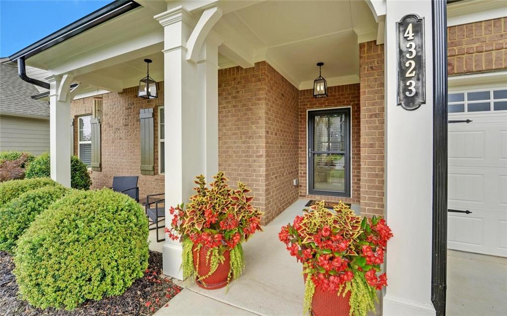 4323 Clubside Drive