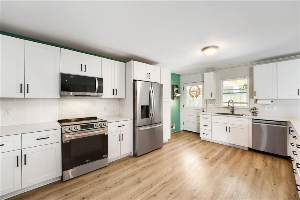 1661 Huntington Drive