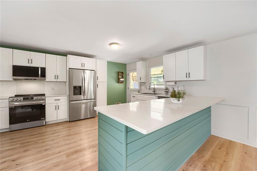 1661 Huntington Drive