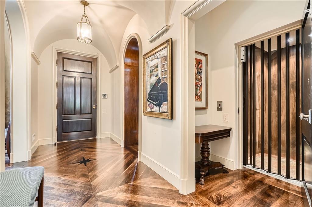 2440 Peachtree Road NW 9