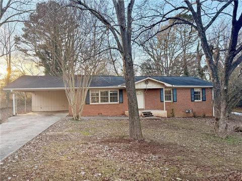 2041 Garden Road Gainesville GA 30507