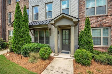 Photo of 10146 Windalier Way, Roswell, GA 30076 (MLS # 7665971)