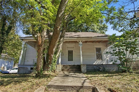 Photo of 1023 Curran Street NW, Atlanta, GA 30318 (MLS # 7854533)