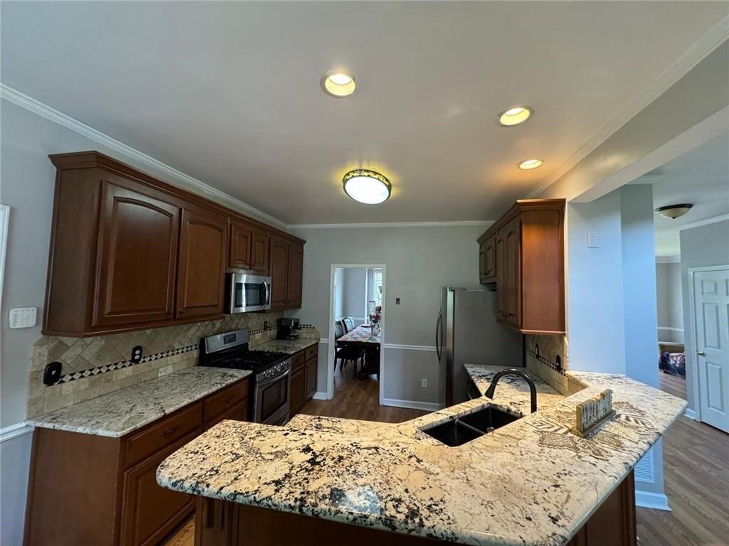 1896 LAKE RIDGE Terrace