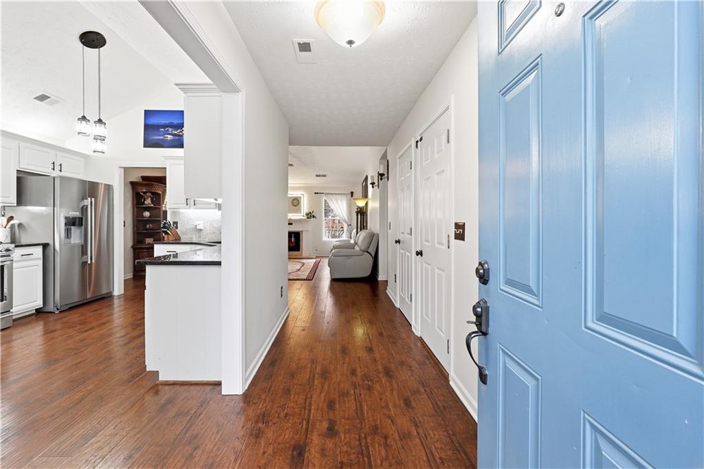 5648 Post Mill Court