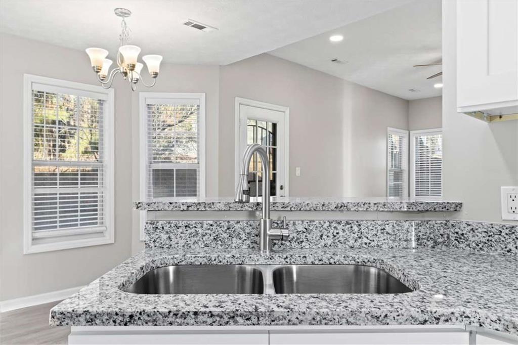 1029 Chaterly Court, Riverdale, Georgia image 12