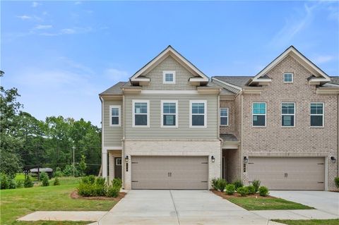 Townhouse For Sale - 192 Abbotts Crossing Circle<br/> Conyers, GA 30094