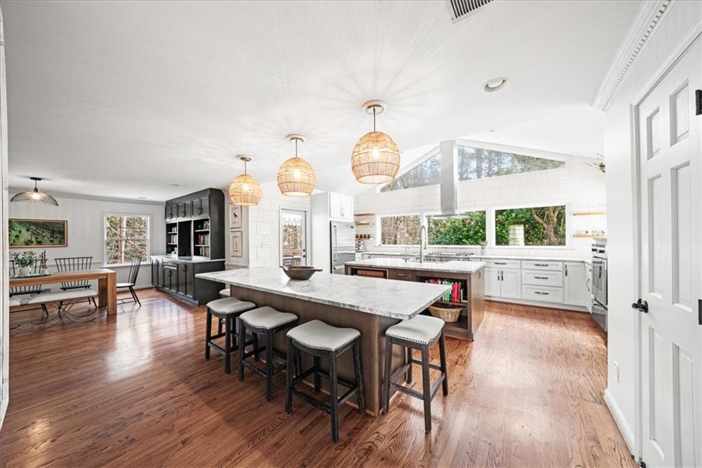 6125 Weatherly Drive