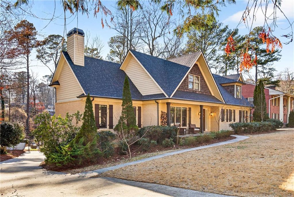 1986 Continental Drive NE