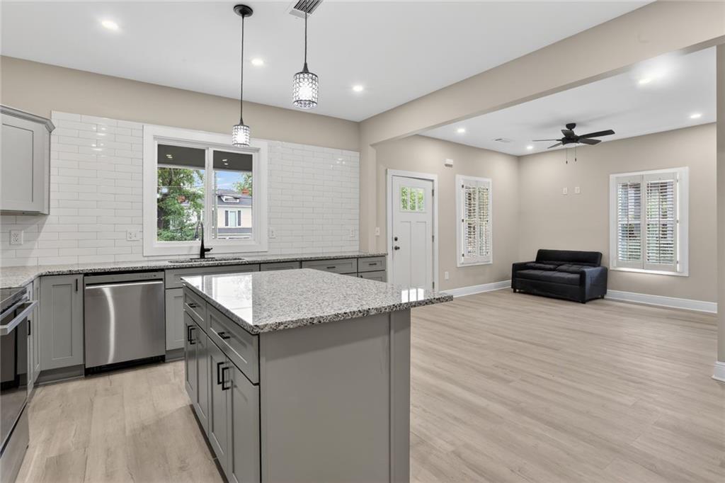 607 E Solomon Street