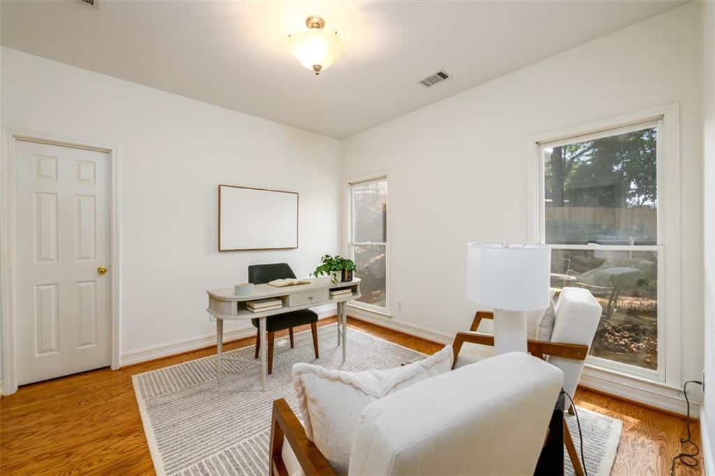 1560 Oak Park Cove