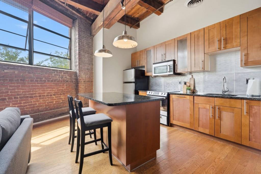 326 Nelson Street SW 205