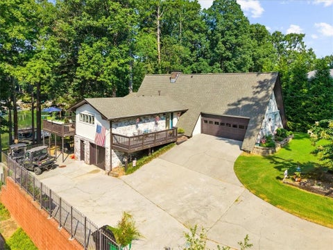Homes For Sale - 5823 Lakeshore Drive<br/> Hall County, Buford, GA 30518