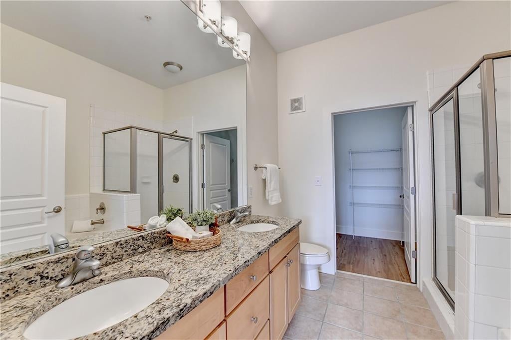 799 Hammond Drive 123