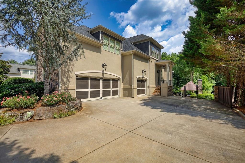 1007 Legacy Hills Drive