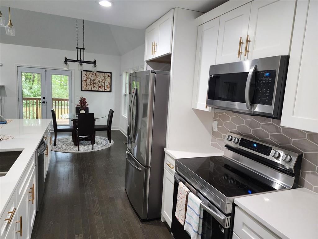 195 Burbank Drive, Atlanta, Georgia image 22