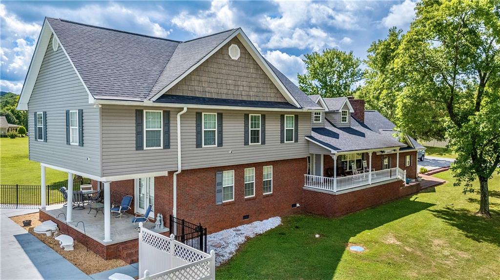 114 Belwood Drive SE