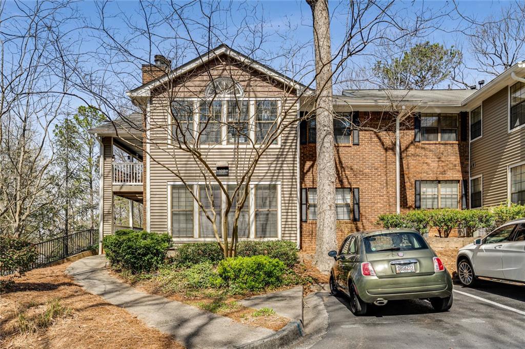 102 Barrington Hills Drive