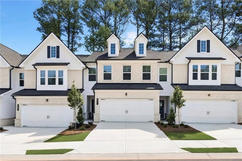 Townhouse For Sale - 2046 Presley Point<br/> Lawrenceville, GA 30044