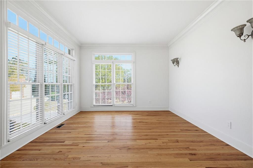 1236 Grand View Drive SE