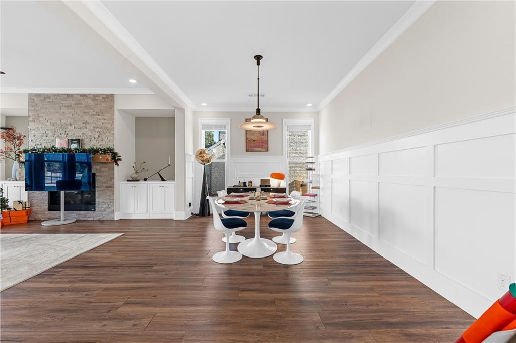 6210 Bellmoore Park Lane