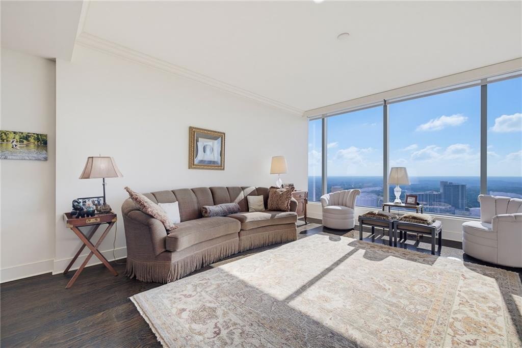 3630 Peachtree Road NE 2606