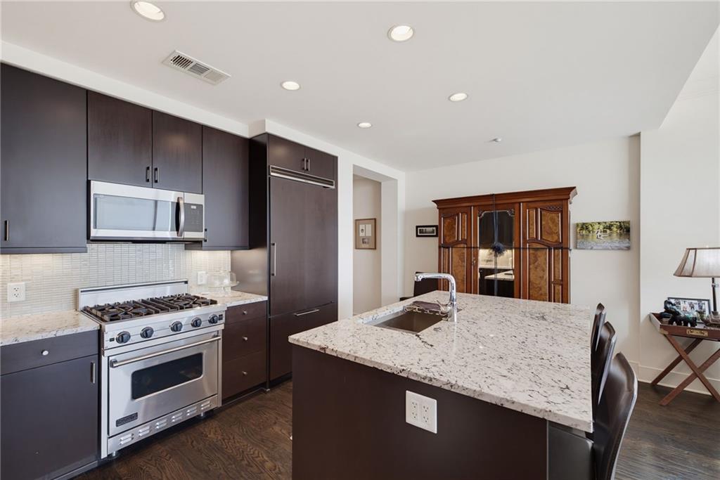 3630 Peachtree Road NE 2606