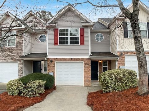 Townhouse For Sale - 1428 Box Circle<br/> Winder, GA 30680