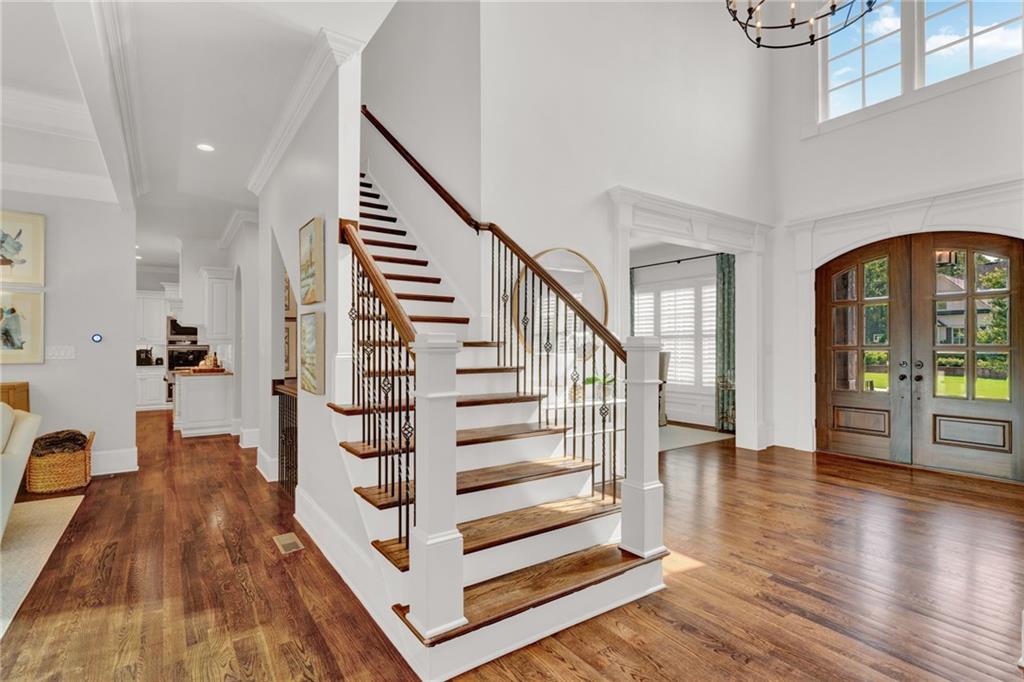 2325 Manor Creek Court
