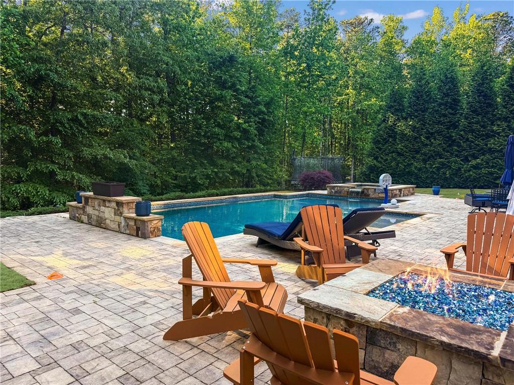 2325 Manor Creek Court