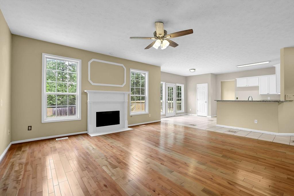 2988 Belfaire Lake Drive, Dacula, Georgia image 6