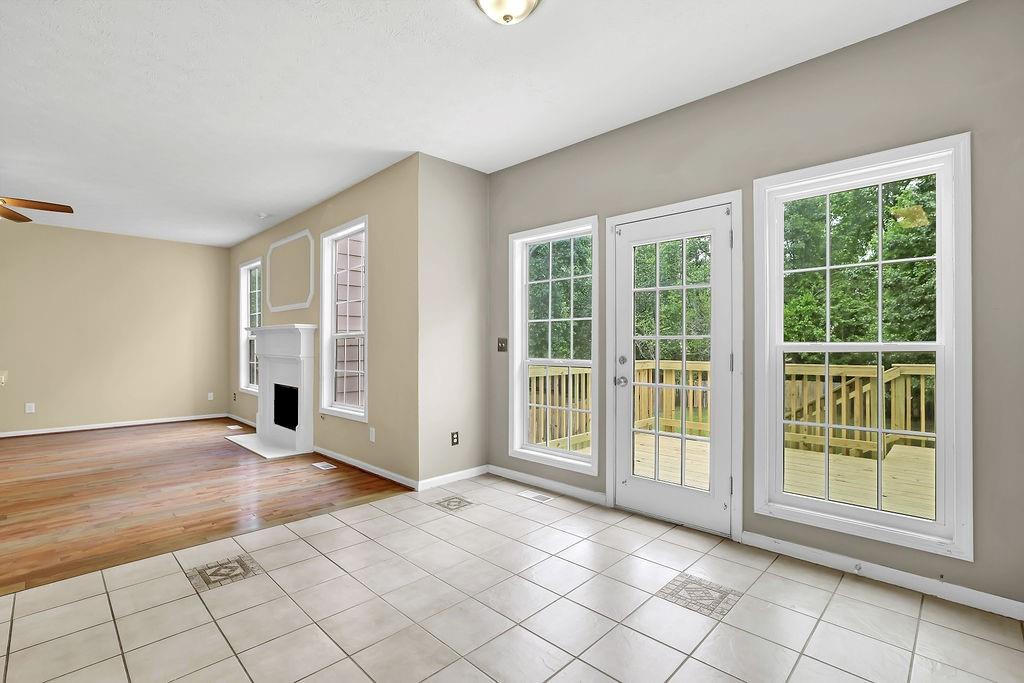 2988 Belfaire Lake Drive, Dacula, Georgia image 12