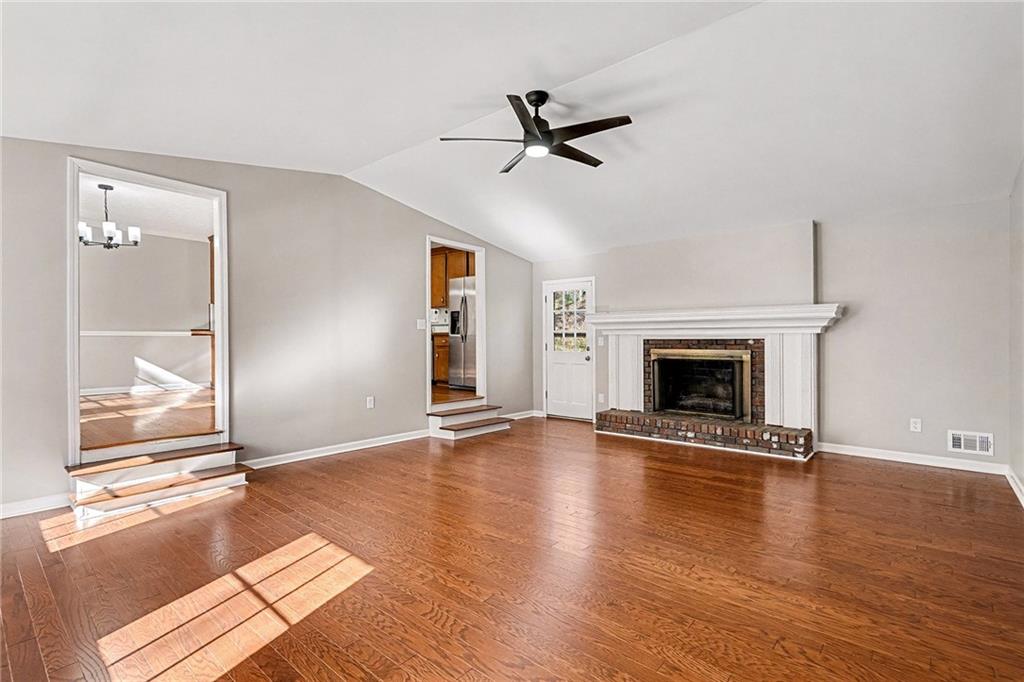 612 The General Avenue