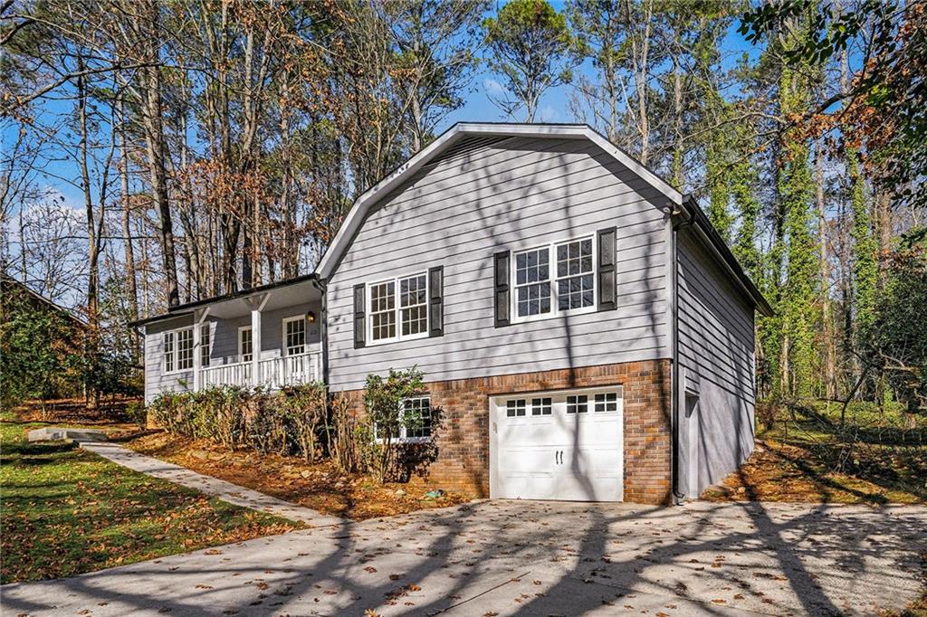 612 The General Avenue