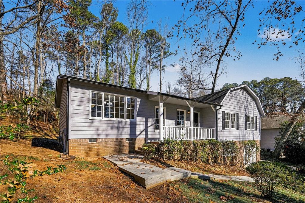 612 The General Avenue