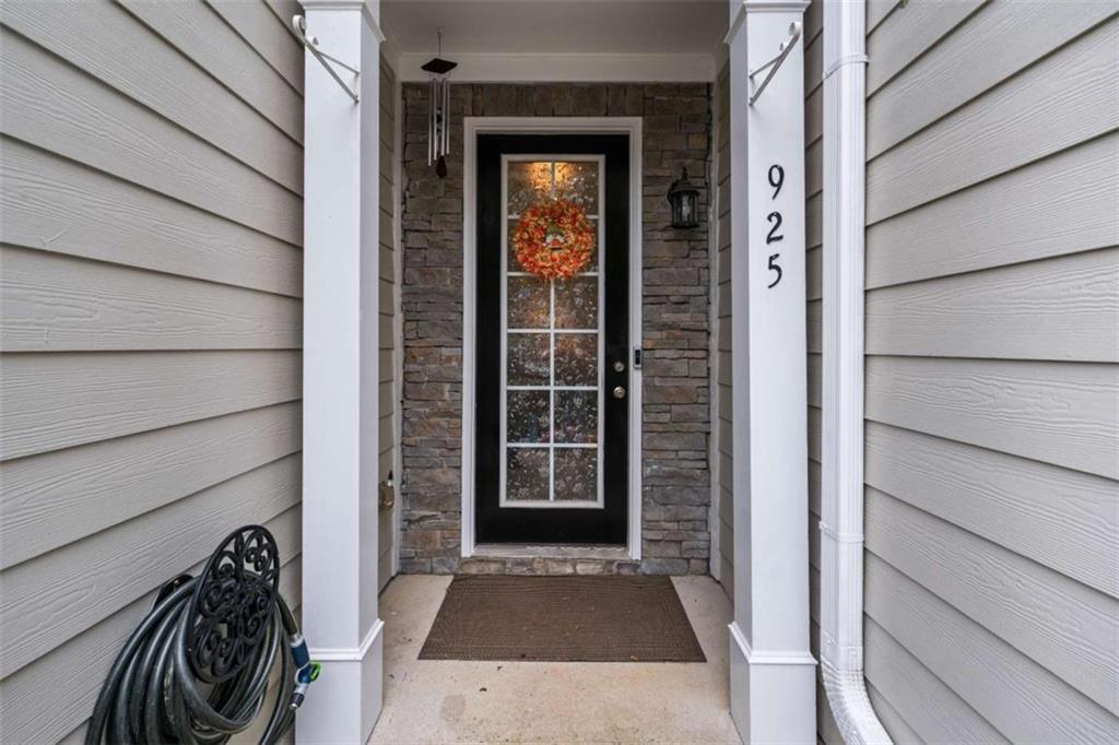 925 Pierce Ivy Court