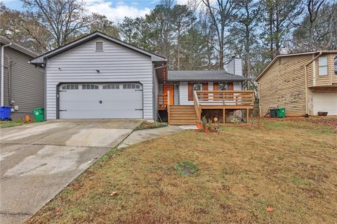700 Pepperwood Trl Stone Mountain GA 30087