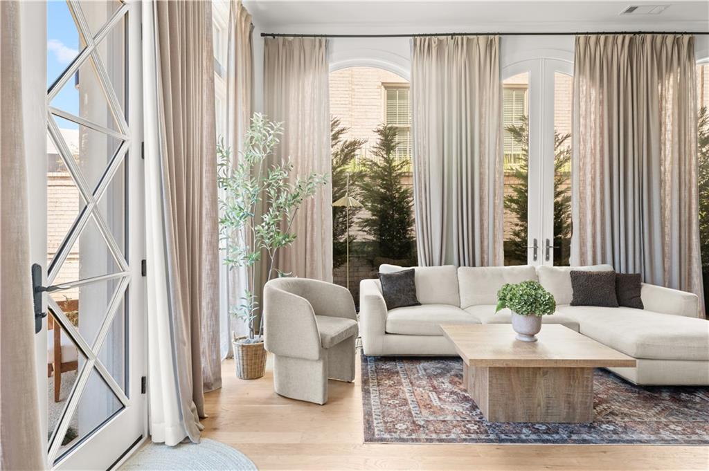 550 Heatherden Avenue