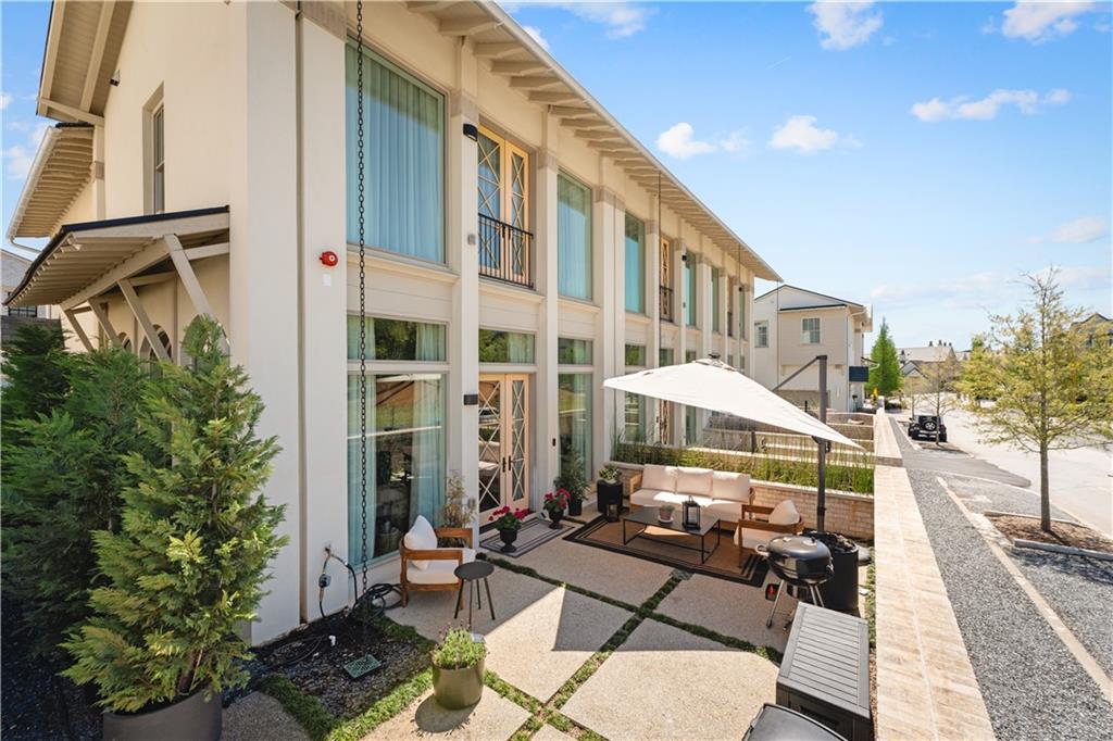 550 Heatherden Avenue