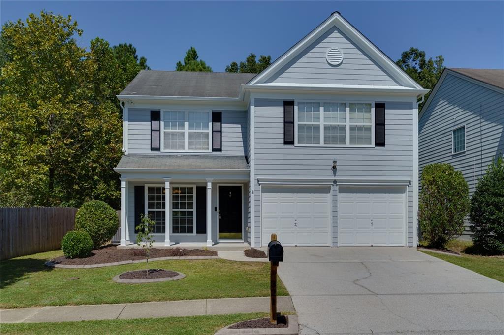 2 Story Traditional On Private Lot w/Full Front Porch. Fresh Interior/ Exterior Paint. Laminate Flooring Through Out Main. Formal Dining Room Off Of Foyer. Open Concept Kitchen Features Maple Cabinets, Granite Countertops, Tile Backsplash, & Black Appliances. The Eat-In Breakfast Area Opens To 2 Story Family Room w/Dramatic Gas Fireplace, & Wall Of Windows. Half Bath & Laundry/ Mud Room Complete The Main. Upstairs, Vaulted Master Has Wall Of Windows, & Luxury Bath w/Separate Tub & Shower & Large Walk-In Closet. 2 Additional Bedrooms Share Secondary Full Bath. Fenced, Private Backyard Great For Entertaining! Enjoy Woodlands Resort-Like Amenities & Award Winning Schools!