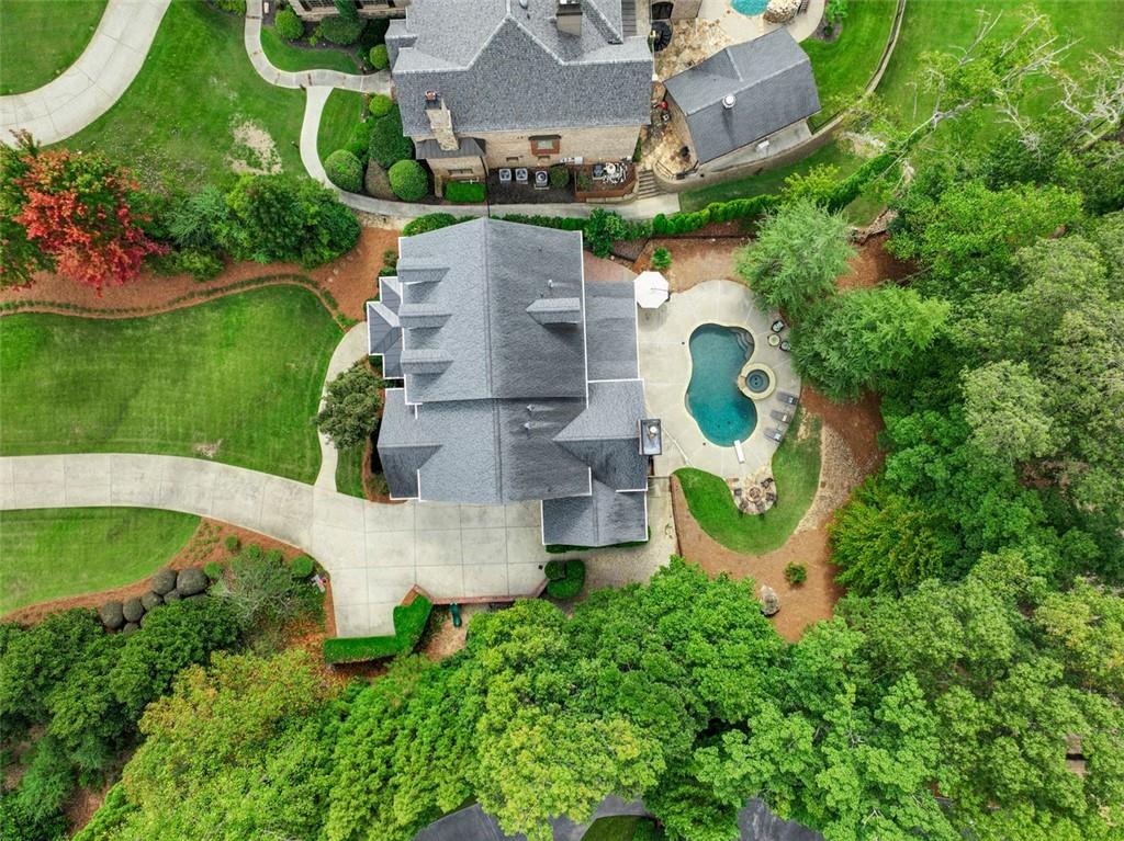 4992 PRICE Drive