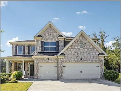 Homes For Sale - 7735 Oldbury Place<br/> Cumming, GA 30040